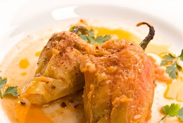 Фаршированные перцы с мясом и сыром