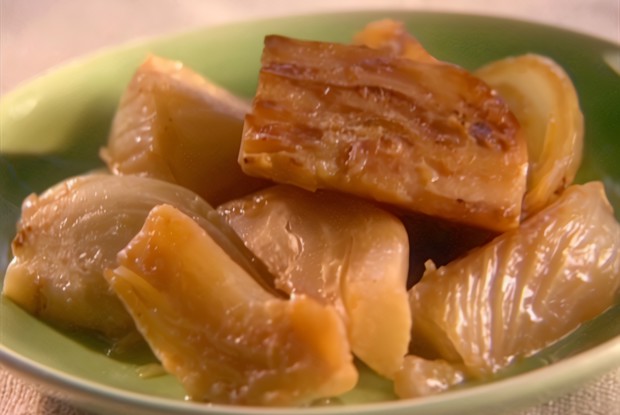 Фенхель тушеный с чесноком