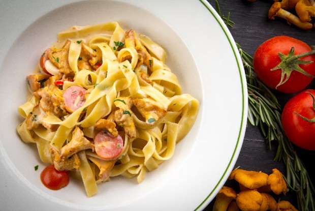 Феттучини с лисичками и эстрагоном