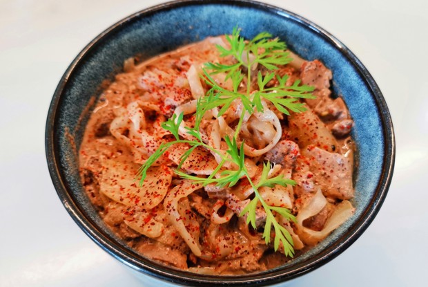 Феттучини ширатаки с печенью