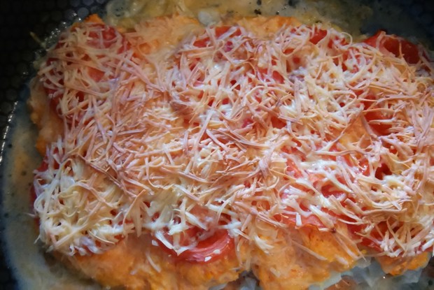 Филе горбуши, запеченное с овощами