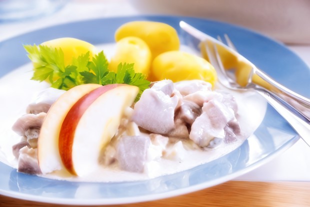 Филе рыбное с яблоками