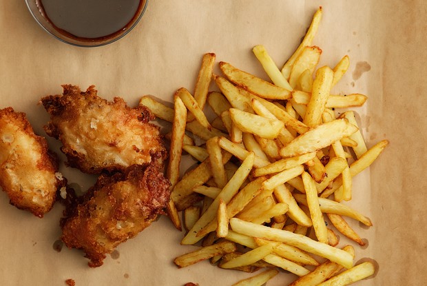 Фиш-энд-чипс с минтаем