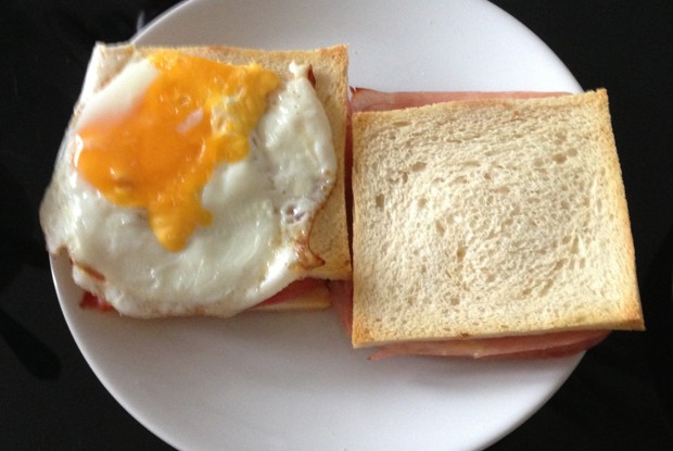 Французские тосты крок-мадам и крок-месье