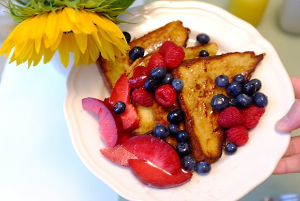 Французские тосты с ягодами