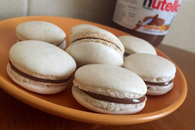 Французское пирожное макарон