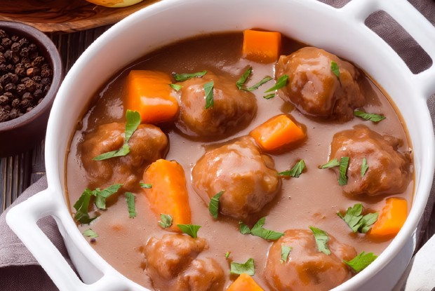 Фрикадельки в хлебном соусе