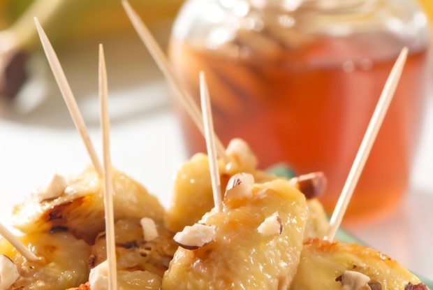 Фрукты в имбирной карамели