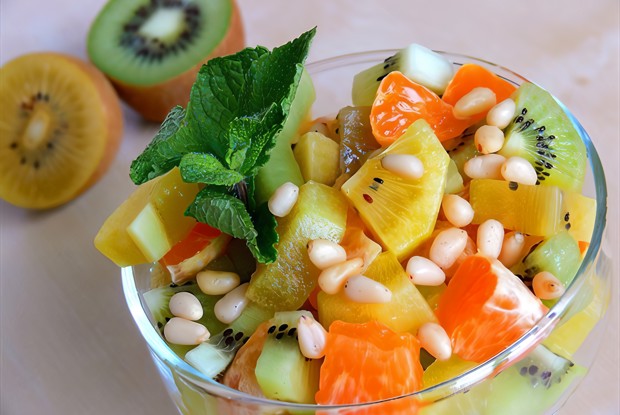 Фруктовый салат с золотым киви