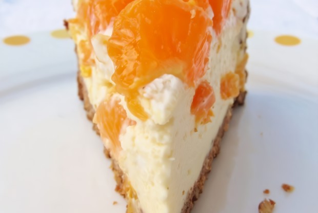 Фруктовый торт без выпечки