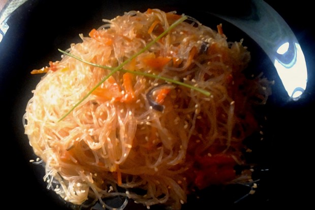 Фунчоза с сезонными овощами