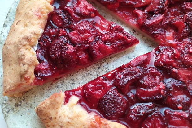 Галета с клубникой