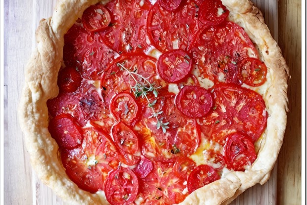 Галета с томатами и брынзой