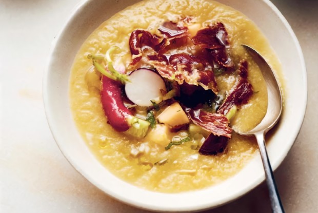 Гаспачо из дыни и огурца