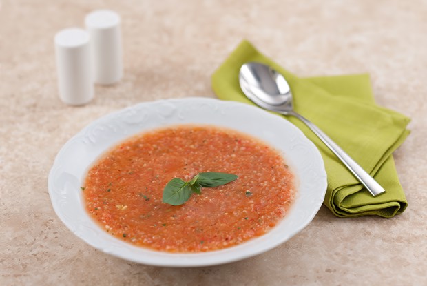 Гаспачо с базиликом