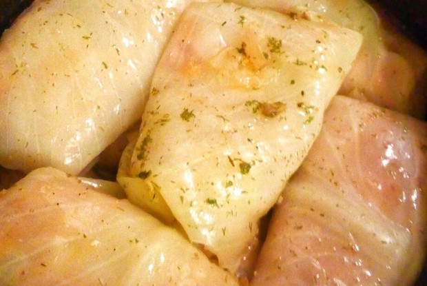 Голубцы в мультиварке с фаршем и рисом