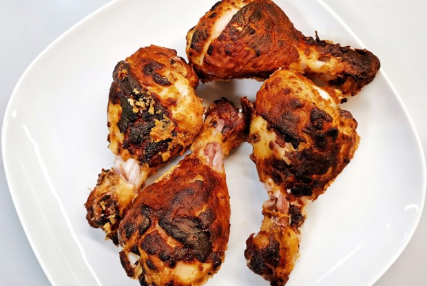 Горчичные куриные ножки, запеченные на соли