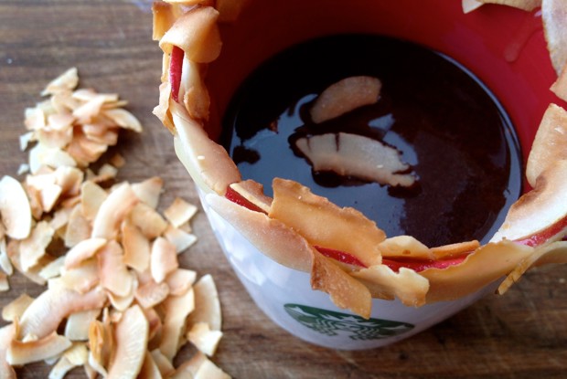 Горячий шоколад на кокосовом молоке