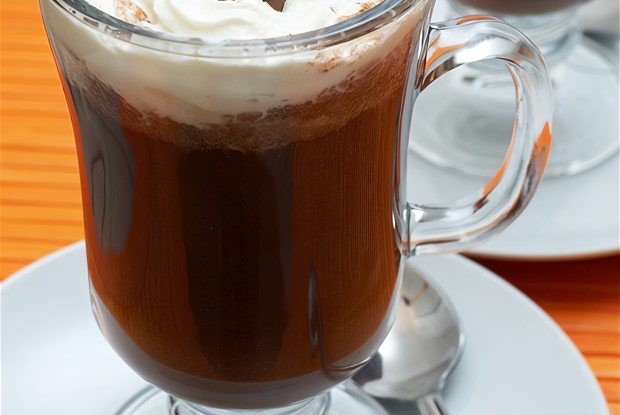 Горячий шоколад с ванилью и темным шоколадом