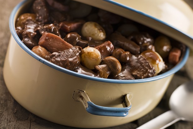 Говядина по-бургундски (Boeuf bourguignon)
