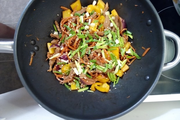 Говядина с болгарскими перцами по-китайски