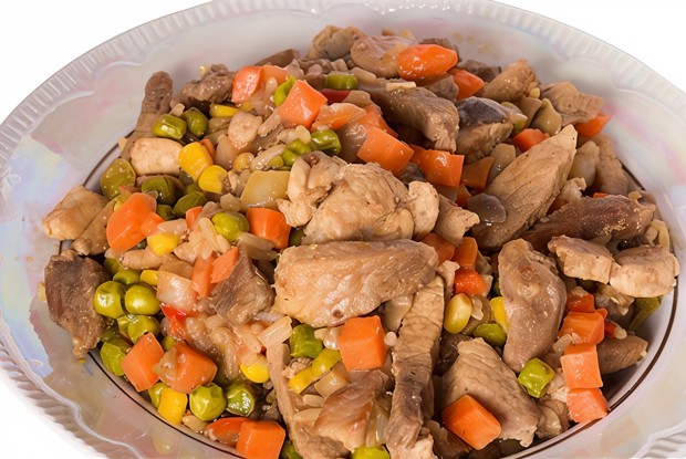 Говядина с соевым соусом и овощами