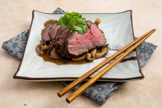 Говядина с вешенками в кисло-остром соусе чайна-таун