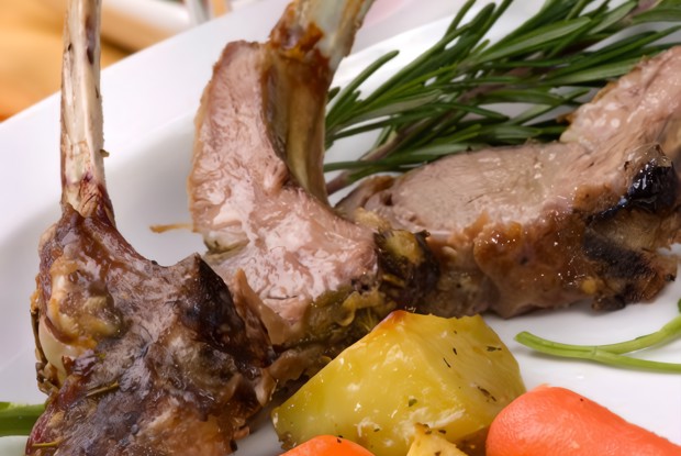 Говяжьи ребра с розмарином