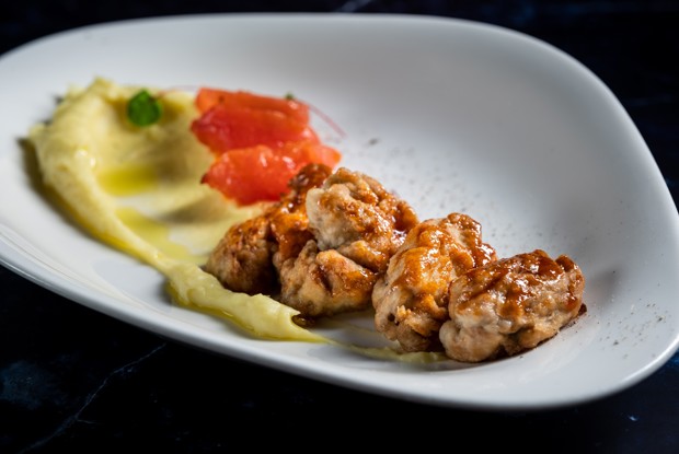 Говяжьи мозги, обжаренные в панировке