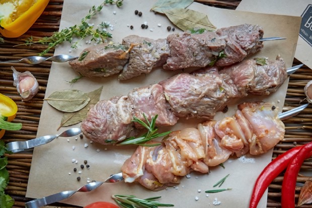 Говяжий шашлык в чайном маринаде