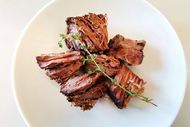 Говядина в духовке с травами