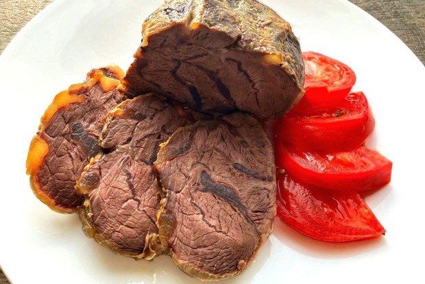 Говяжья рулька с цедрой апельсина