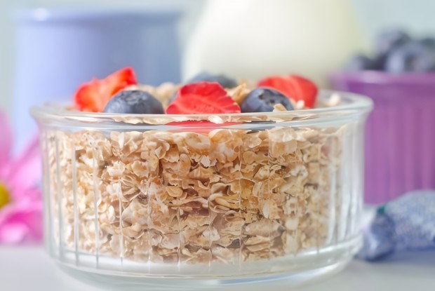 Гранола со специями, орехами и медом