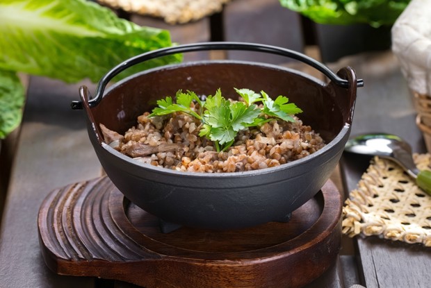 Гречка с грибами и тушенкой