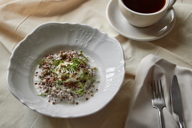 Гречка с пармезаном и песто