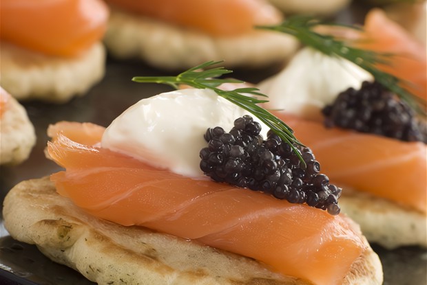 Гречневые мини блины с копченым лососем и икрой