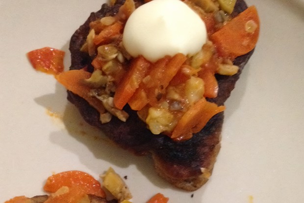 Гречневые оладушки с овощным рагу