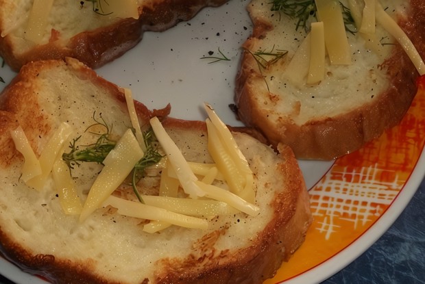 Гренки по-итальянски с сыром и укропом