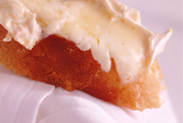 Гренки с куриной печенкой