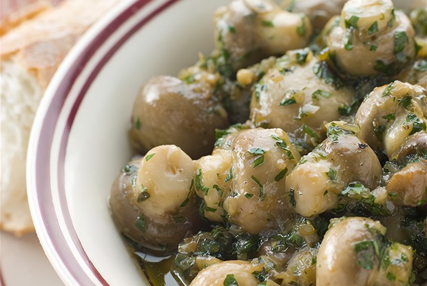 Грибы с чесноком