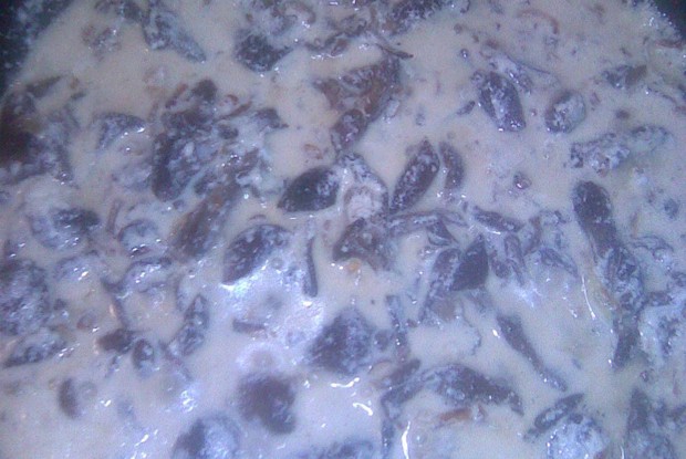 Грибы в сливочном соусе