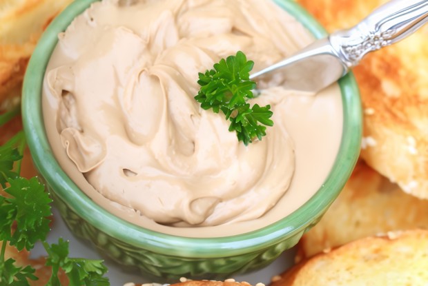 Грибной паштет с домашним сыром и эстрагоном