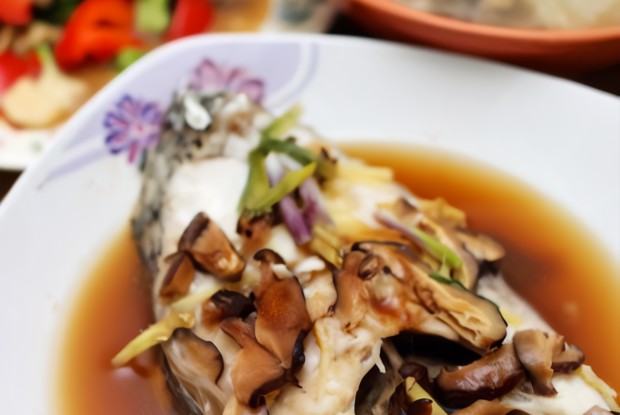 Грибной соус со сладким перцем и красным вином