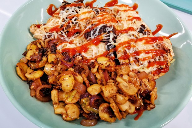 Грудка индейки с пикантными грибочками