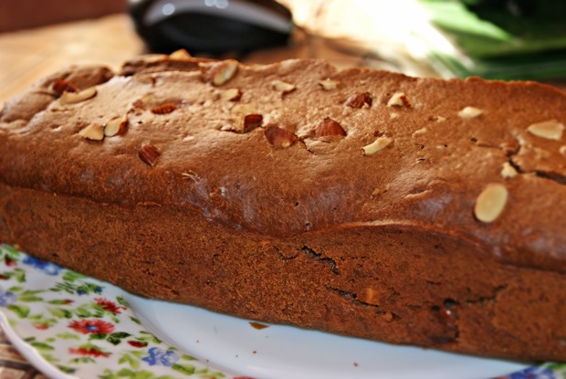 Грушево-миндальный пирог