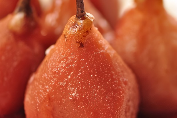 Груши с клюквой в медовом сиропе со специями