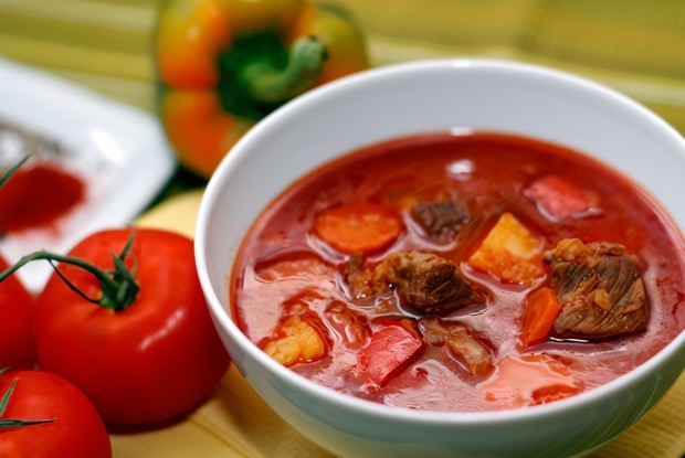 Гуляш с картофелем