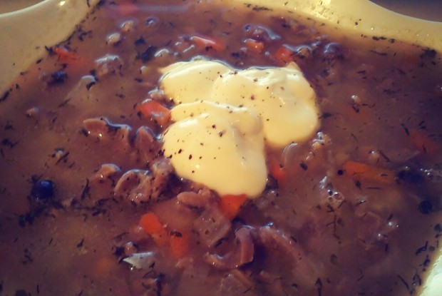 Густой гороховый суп с куриными желудочками