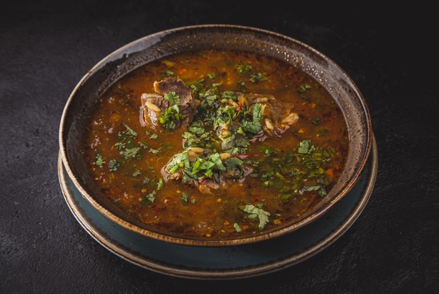 Харчо с говяжьей лопаткой и грудинкой