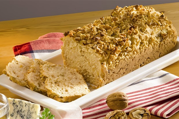 Хлеб из феты с грецкими орехами